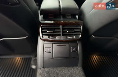 Седан Audi A8 2015 в Киеве