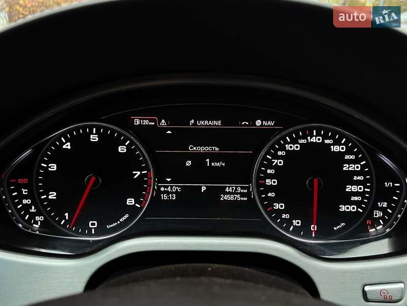 Седан Audi A8 2012 в Києві