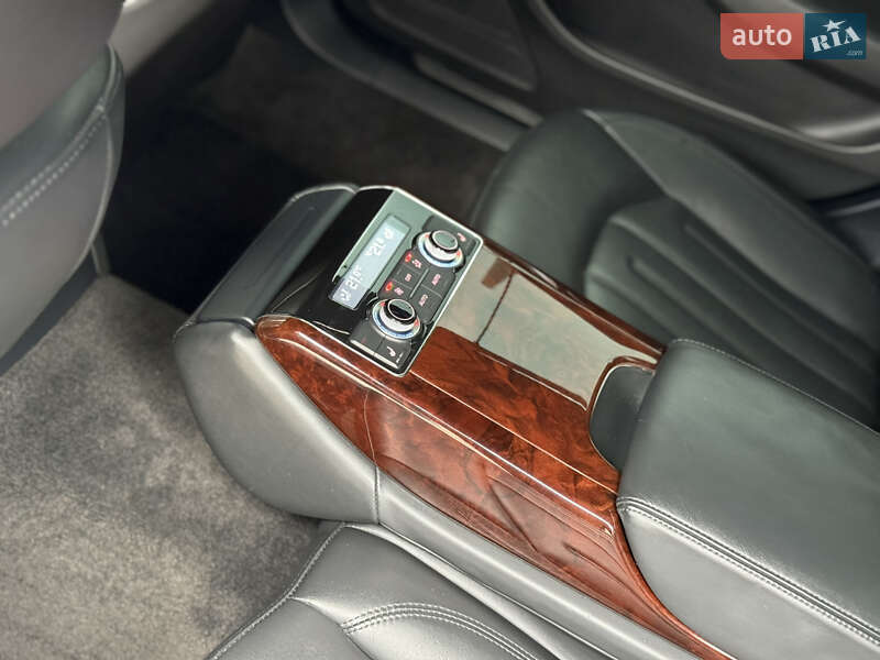 Седан Audi A8 2012 в Николаеве