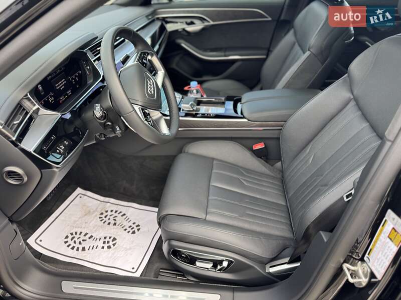 Седан Audi A8 2024 в Ровно