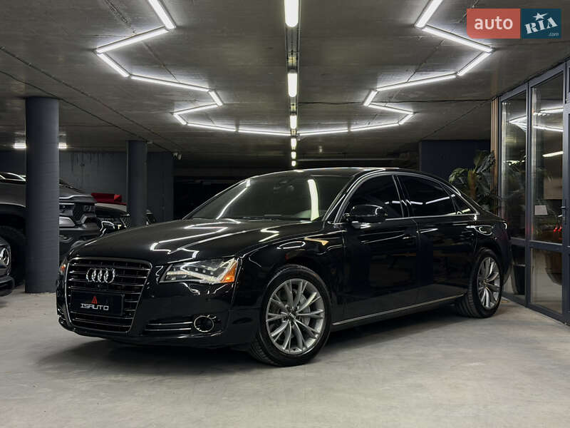 Седан Audi A8 2013 в Одессе
