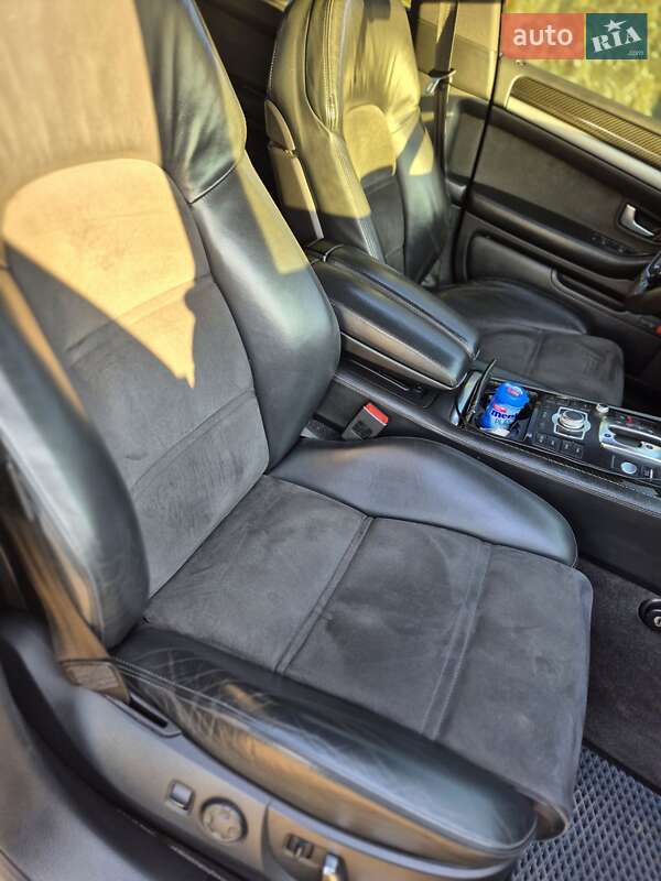 Седан Audi A8 2003 в Хмельницком