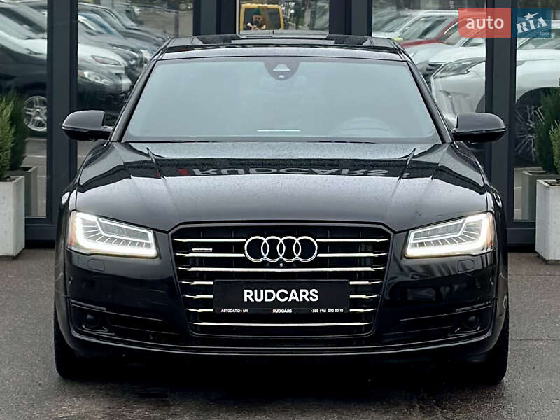 Седан Audi A8 2015 в Кременчуге