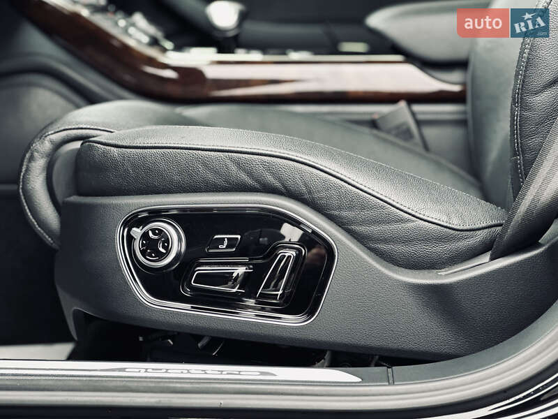 Седан Audi A8 2015 в Кременчуге