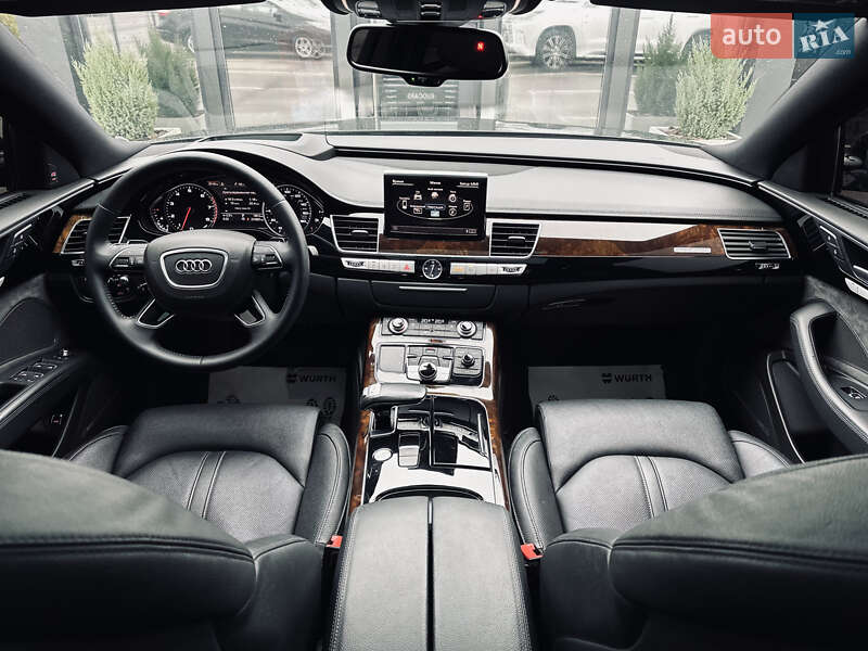 Седан Audi A8 2015 в Кременчуге