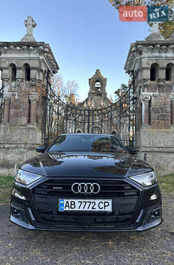 Седан Audi A8 2021 в Виннице