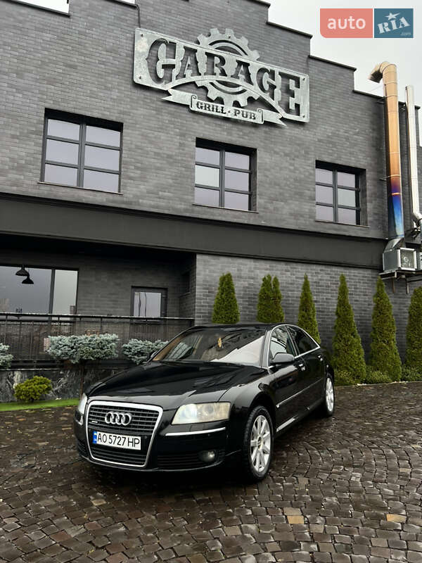 Седан Audi A8 2007 в Виноградові