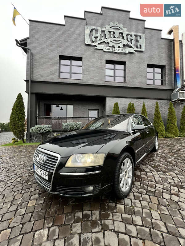 Седан Audi A8 2007 в Виноградові