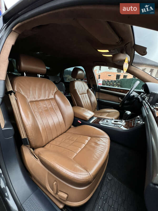 Седан Audi A8 2007 в Виноградові