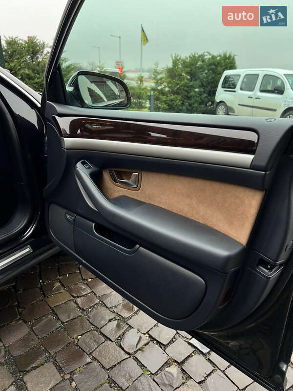 Седан Audi A8 2007 в Виноградові