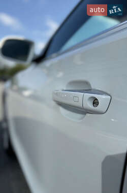 Седан Audi A8 2013 в Киеве