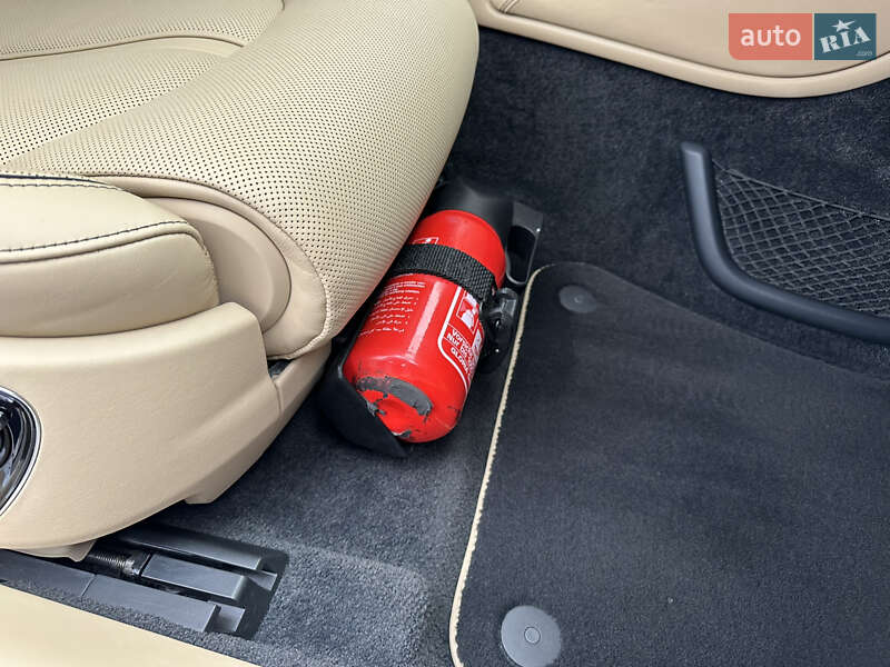 Седан Audi A8 2011 в Киеве