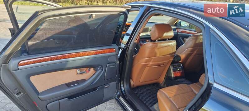 Седан Audi A8 2004 в Львове