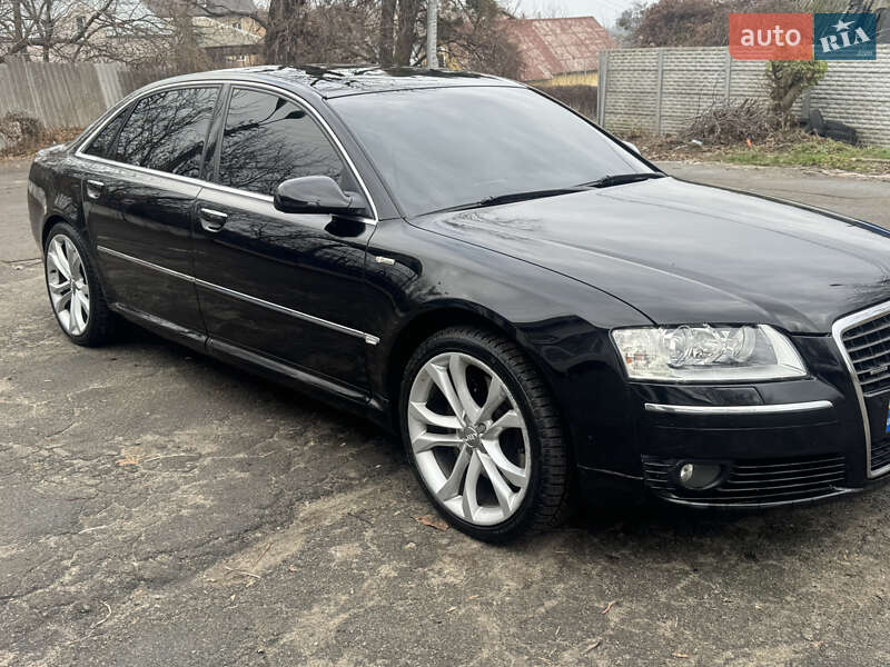 Седан Audi A8 2006 в Киеве