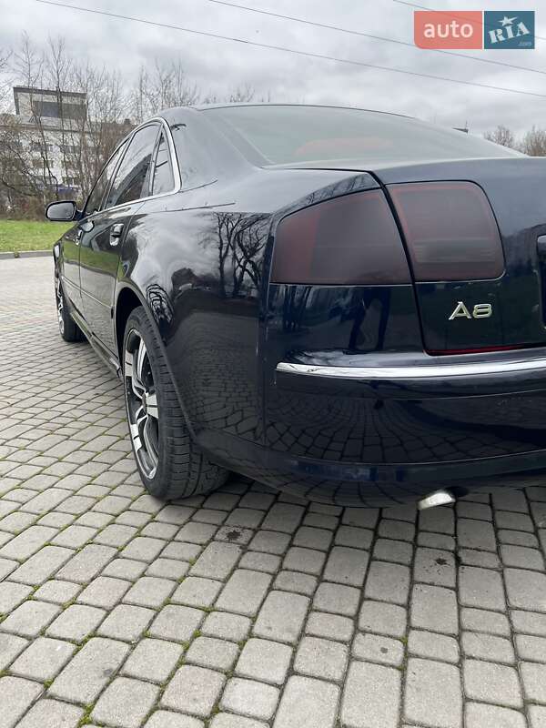 Седан Audi A8 2004 в Львові