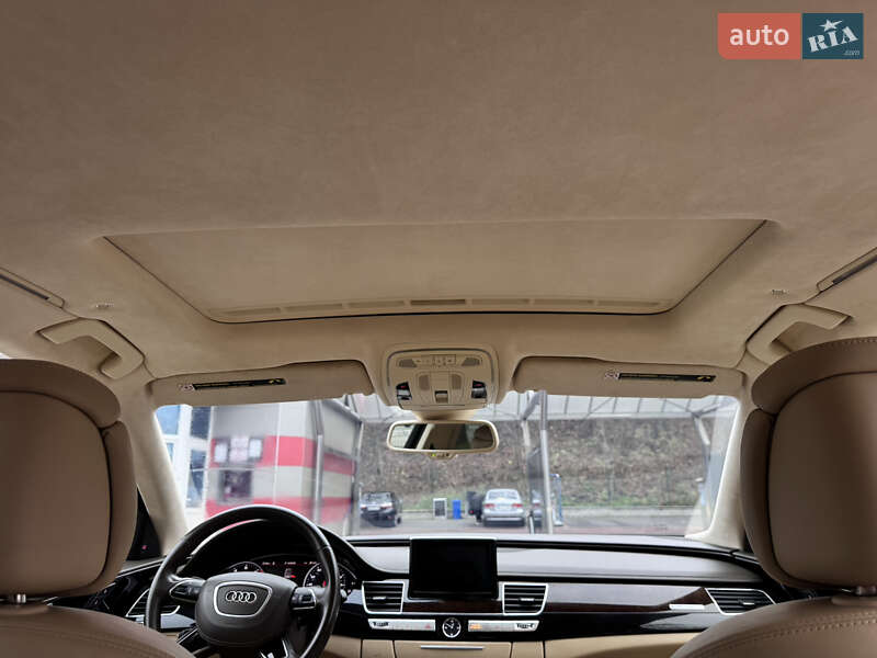 Седан Audi A8 2013 в Киеве