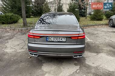 Седан Audi A8 2018 в Львове