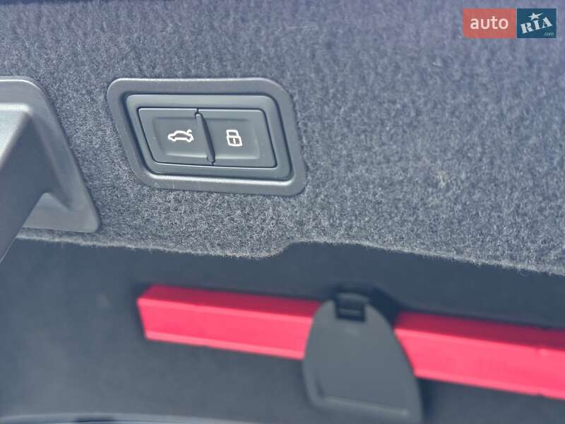 Седан Audi A8 2021 в Києві фото 19 Седан Audi A8 2021 в Києві