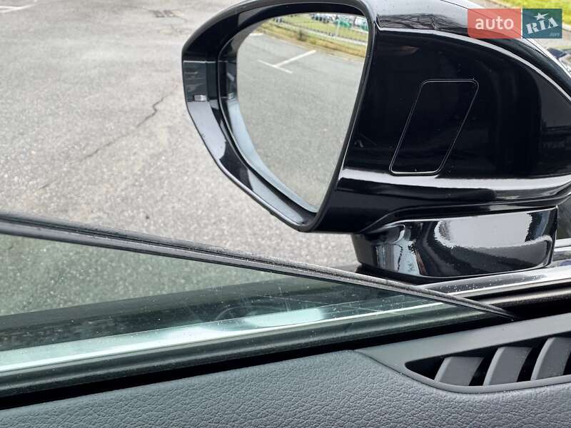 Седан Audi A8 2021 в Києві фото 29 Седан Audi A8 2021 в Києві