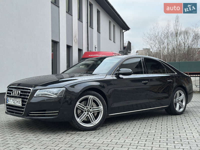 Седан Audi A8 2012 в Ивано-Франковске