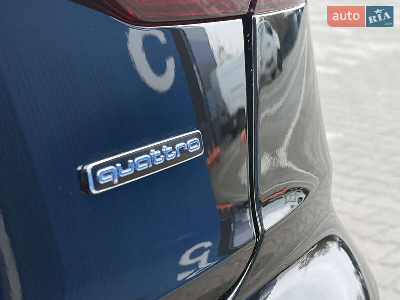 Седан Audi A8 2024 в Ровно