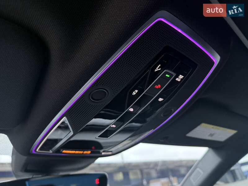 Седан Audi A8 2024 в Ровно