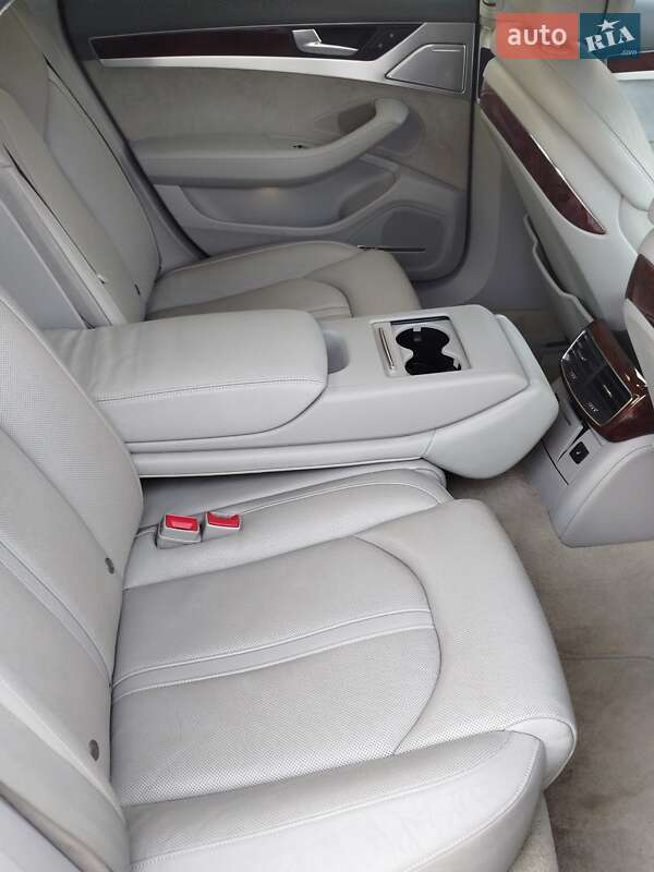 Седан Audi A8 2013 в Киеве фото 14 Седан Audi A8 2013 в Киеве