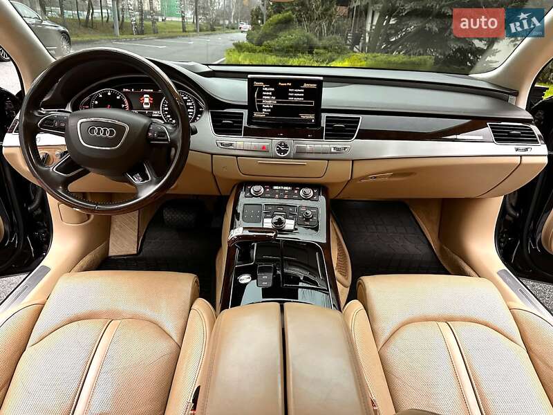 Седан Audi A8 2014 в Киеве