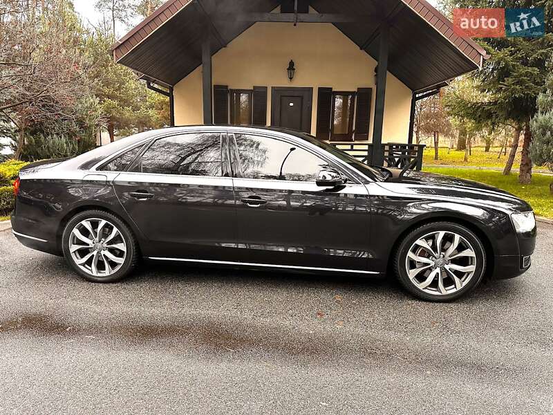 Седан Audi A8 2014 в Киеве