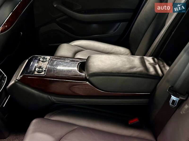 Седан Audi A8 2013 в Львове фото 31 Седан Audi A8 2013 в Львове