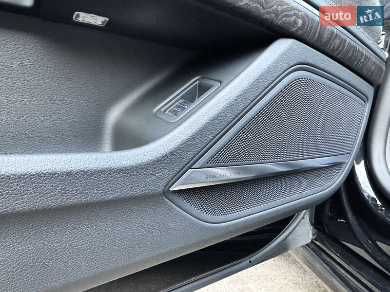 Седан Audi A8 2023 в Киеве фото 33 Седан Audi A8 2023 в Киеве