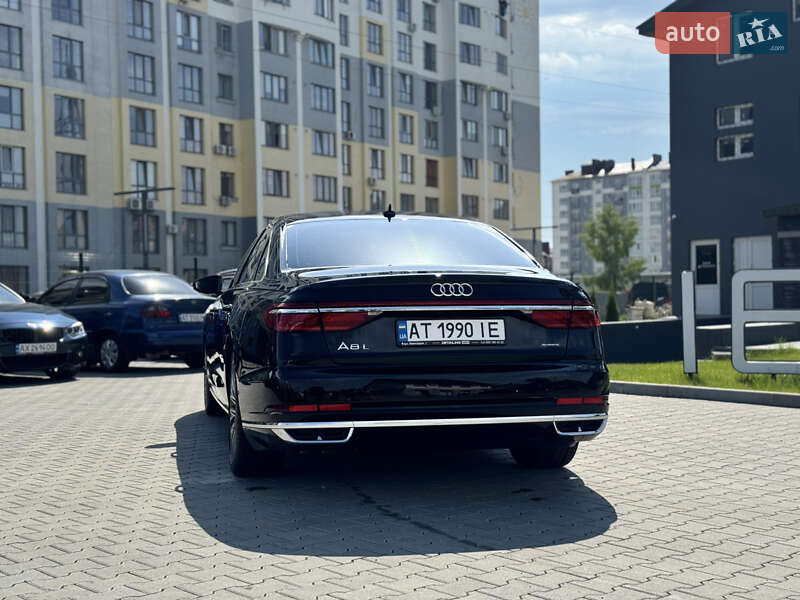 Седан Audi A8 2021 в Ивано-Франковске