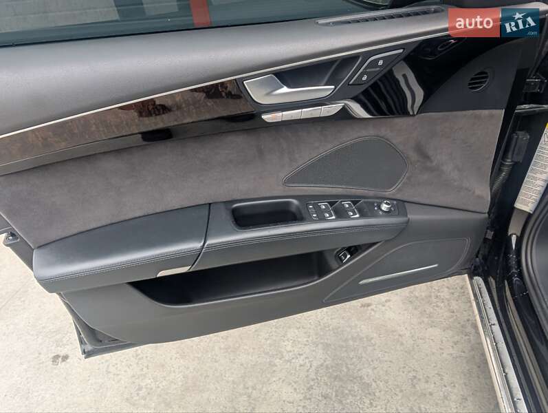 Седан Audi A8 2014 в Борисполе