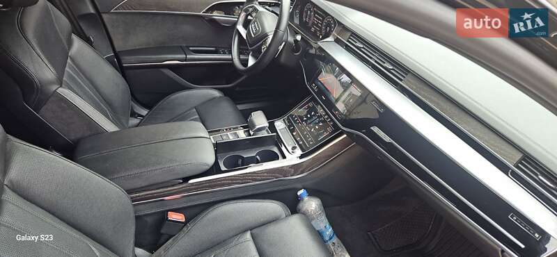 Седан Audi A8 2020 в Тернополе