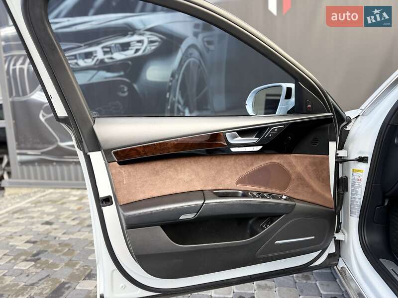 Седан Audi A8 2016 в Львове фото 28 Седан Audi A8 2016 в Львове