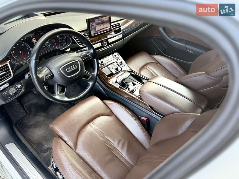 Седан Audi A8 2016 в Львове фото 40 Седан Audi A8 2016 в Львове