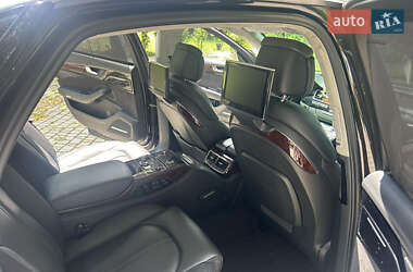 Седан Audi A8 2013 в Сокирянах