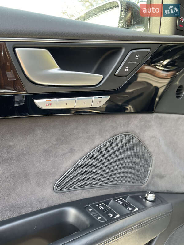 Седан Audi A8 2013 в Кропивницком фото 21 Седан Audi A8 2013 в Кропивницком