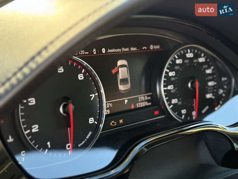 Седан Audi A8 2015 в Киеве фото 25 Седан Audi A8 2015 в Киеве