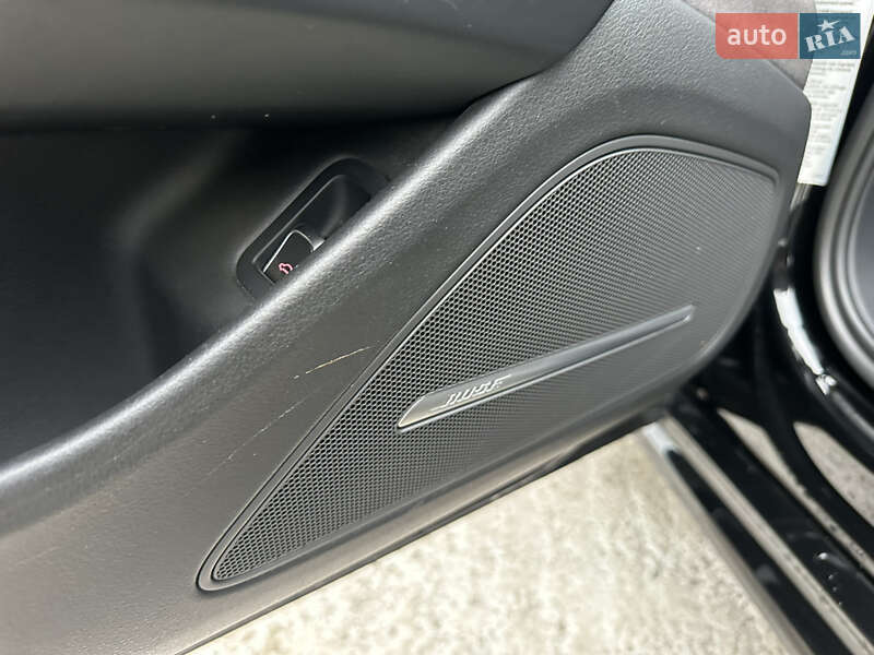 Седан Audi A8 2017 в Киеве фото 8 Седан Audi A8 2017 в Киеве