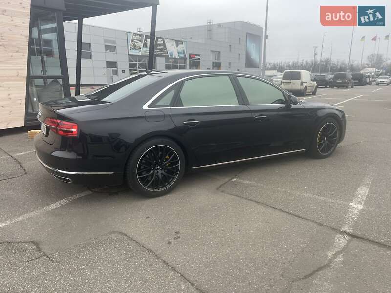 Седан Audi A8 2015 в Киеве фото 5 Седан Audi A8 2015 в Киеве