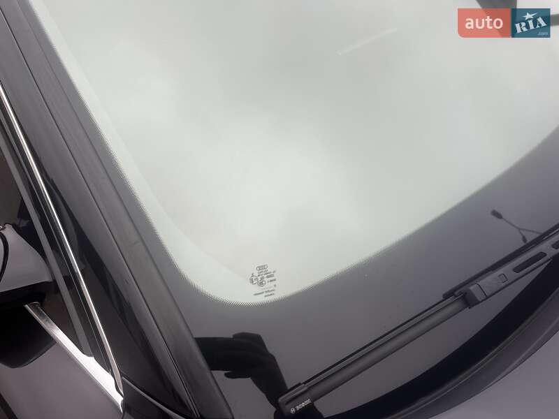 Седан Audi A8 2015 в Киеве фото 10 Седан Audi A8 2015 в Киеве