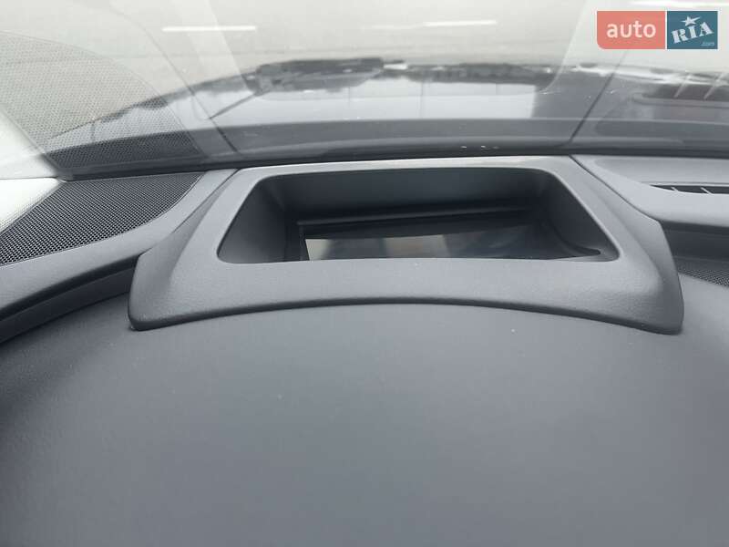 Седан Audi A8 2015 в Киеве фото 14 Седан Audi A8 2015 в Киеве