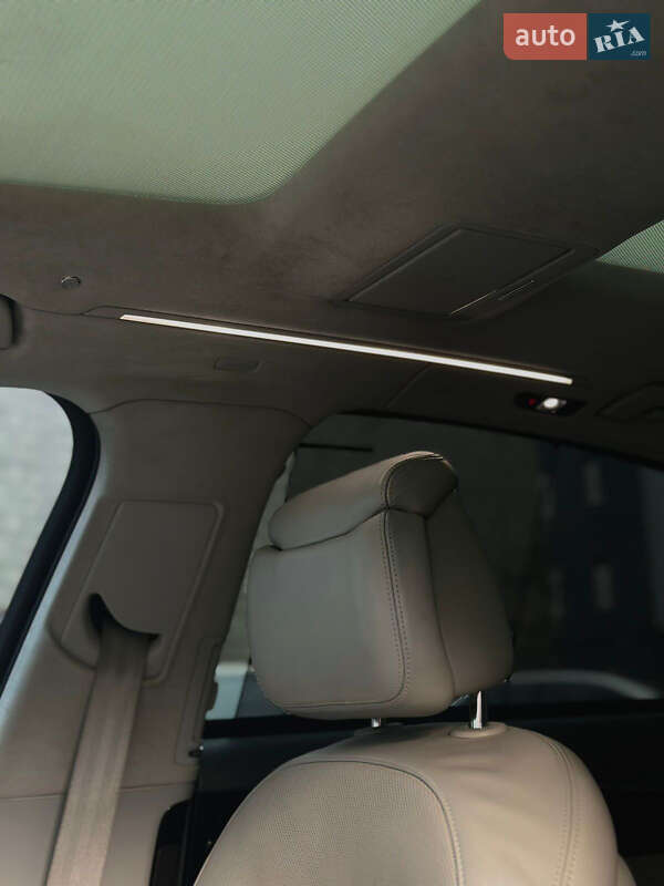 Седан Audi A8 2017 в Киеве