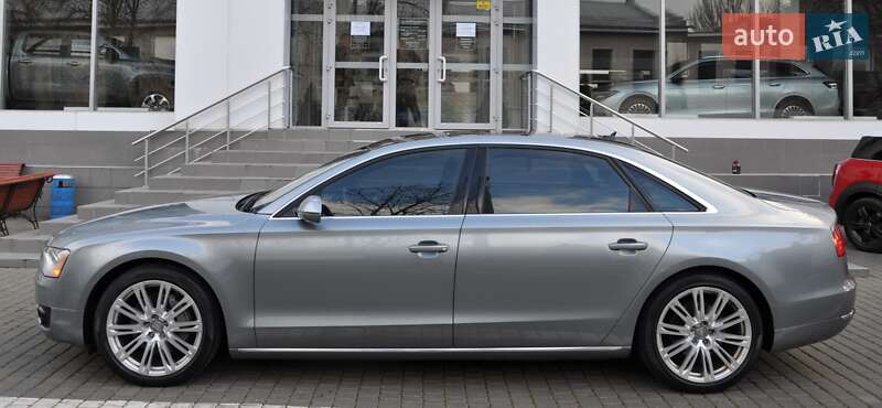 Седан Audi A8 2013 в Одессе