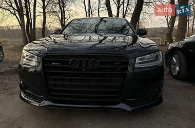Седан Audi A8 2017 в Первомайську