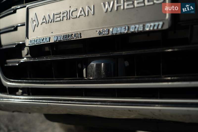 Седан Audi A8 2021 в Черновцах