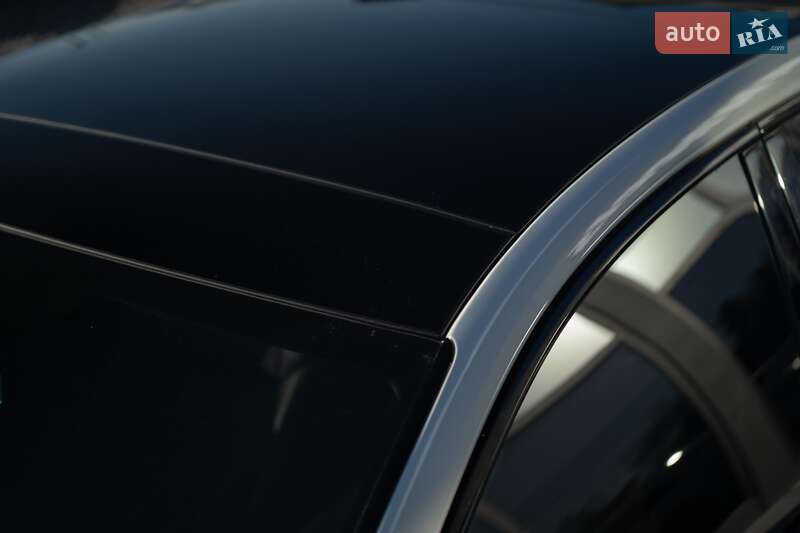 Седан Audi A8 2021 в Черновцах