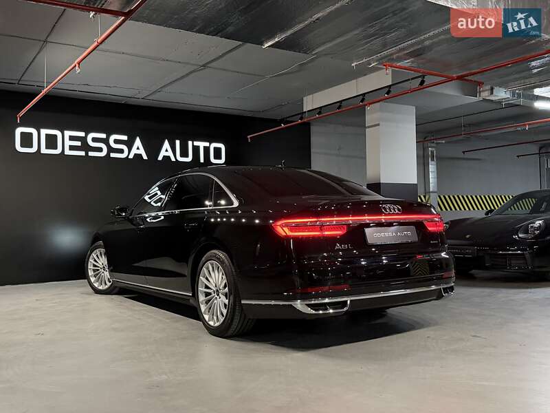 Седан Audi A8 2021 в Одессе