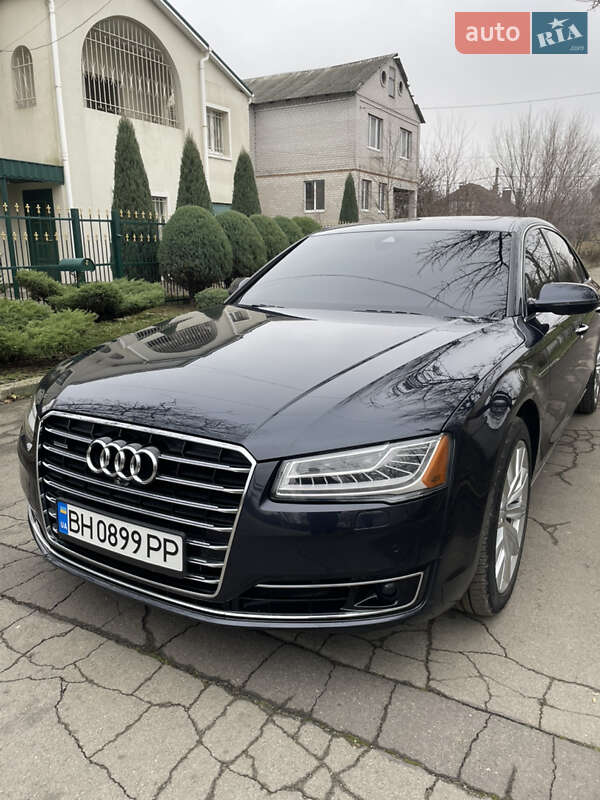 Седан Audi A8 2015 в Днепре